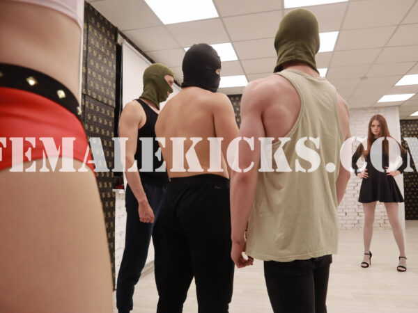 Jane tries to free Jessica