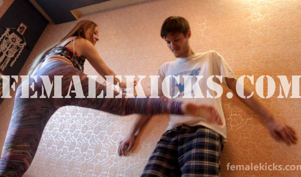 Stacy visits her friend